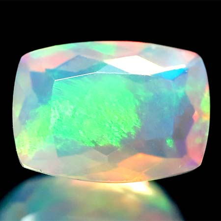 Facettierter Welo-Opal 1.34 Ct, AAA-Qualtität