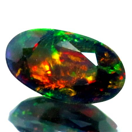 Schwarzer Opal mit 1.46 Ct - facettiert, AAA Qualität