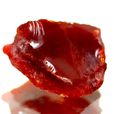 Mexikanischer Feueropal Kristall mit 1.46 Ct