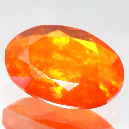 Afrikanischer Welo Feueropal mit 1.50 Ct