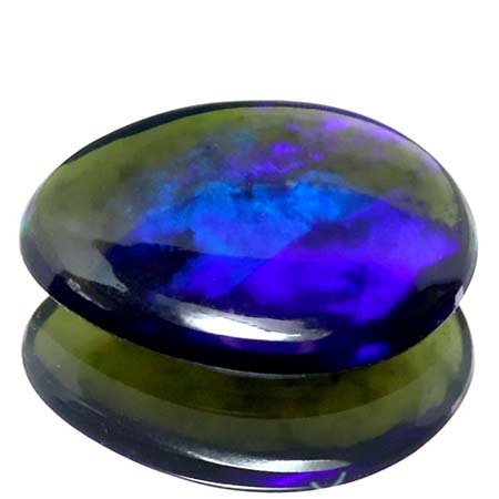 Schwarzer Opal mit 1.54 Ct