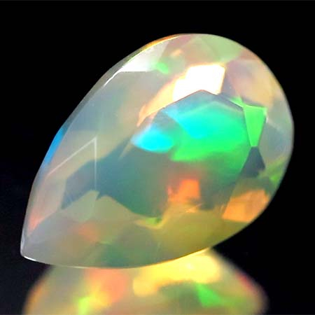 Facettierter Welo-Opal 1.74 Ct, AAA-Qualtität