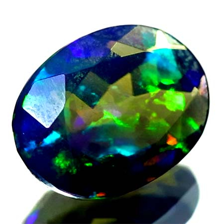 Schwarzer Opal mit 2.16 Ct - facettiert, AAA Qualität