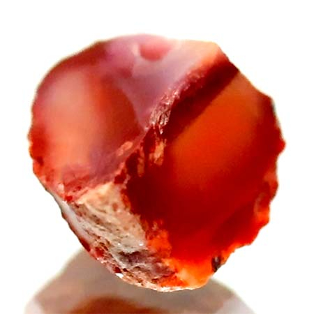 Mexikanischer Feueropal Kristall mit 2.34 Ct
