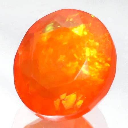 Afrikanischer Welo Feueropal mit 2.53 Ct