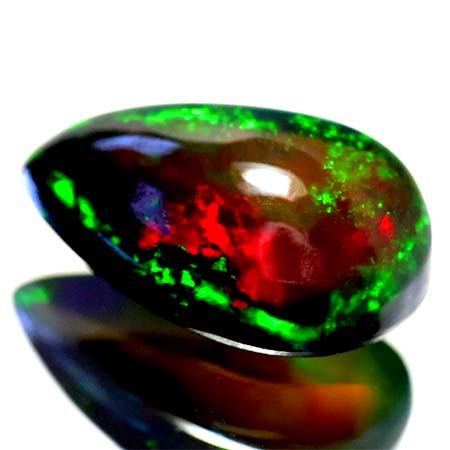 Opal mit 2.90 Ct, AAA Grade