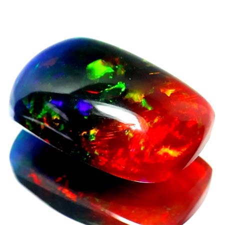 Bicolor Opal mit 3.29 Ct, AAA Grade