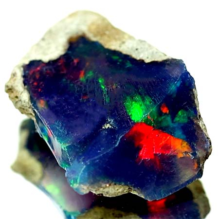 Opalkristall mit 4.21 Ct, AAA Grade