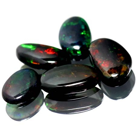 5 Schwarze Opale mit 2.52 Ct