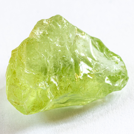 Peridot Kristall mit 10.70 Ct