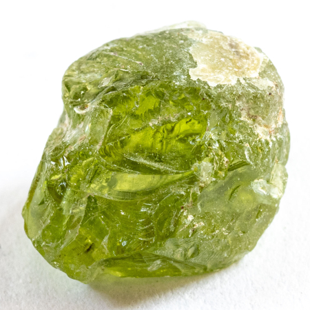 Peridot Kristall mit 6.70 Ct