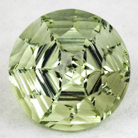 Grüner Amethyst mit 3.48 Ct im Spider-Schliff