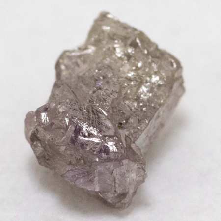 Pinkfarbener Rohdiamant mit 0.29 Ct