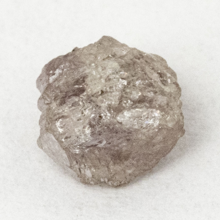 Pinkfarbener Rohdiamant mit 0.50 Ct