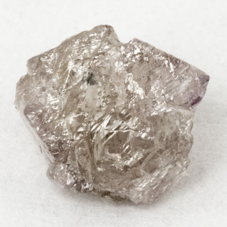 Pinkfarbener Rohdiamant mit 0.50 Ct