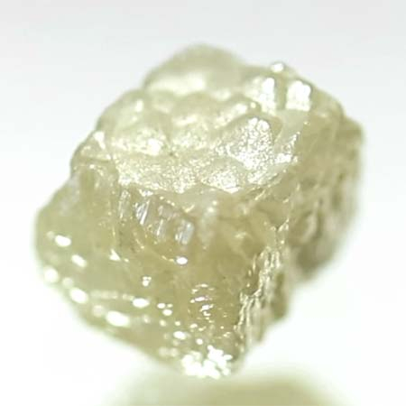 Besonderheit: Rohdiamant Würfel mit 0.63 Ct