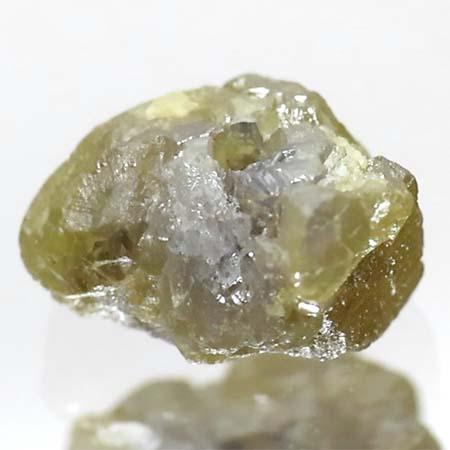 Gelber Rohdiamant 0.98 Ct, gebohrt