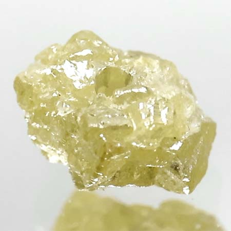 Gelber Rohdiamant 1.36 Ct, gebohrt