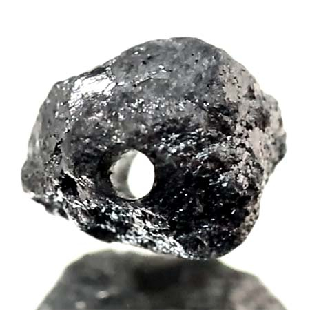 Schwarzer  Rohdiamant 1.84 Ct, gebohrt