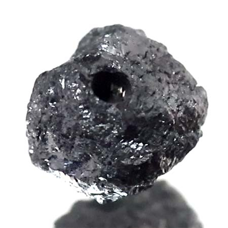 Schwarzer  Rohdiamant 1.91 Ct, gebohrt