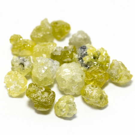 16 Gelbe Rohdiamanten 1.19 Ct, gebohrt
