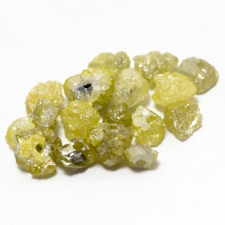 17 Gelbe Rohdiamanten 1.37 Ct, gebohrt