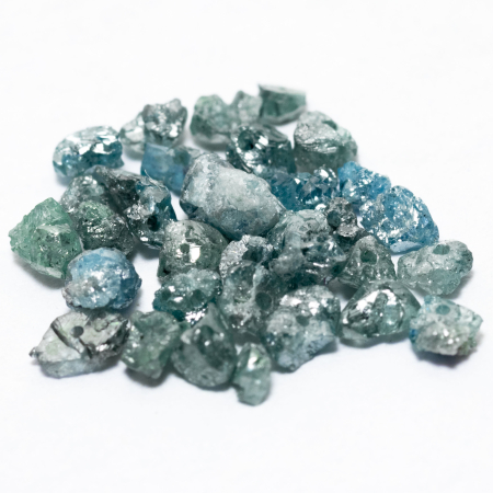 33 Blaue Rohdiamanten 1.83 Ct, gebohrt