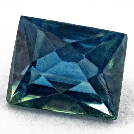 Blauer Saphir 0.74 Ct, unbehandelt