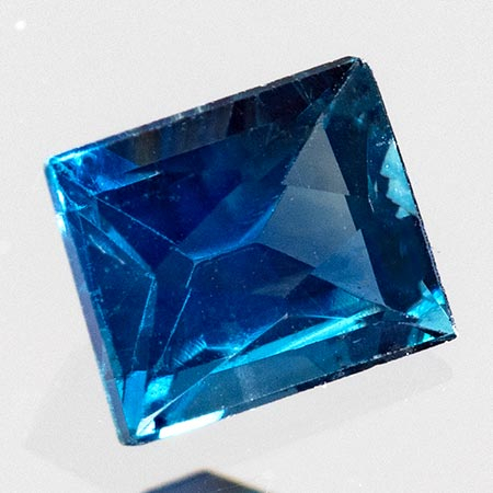 Blauer Saphir 0.36 Ct, unbehandelt