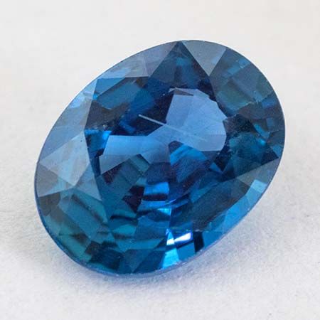 Blauer Saphir mit 1.36 Ct