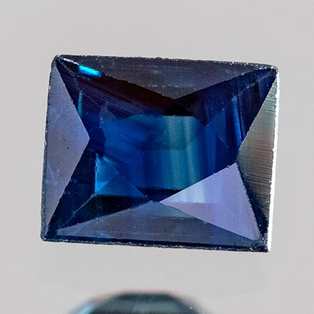 Blauer Saphir 0.48 Ct, unbehandelt