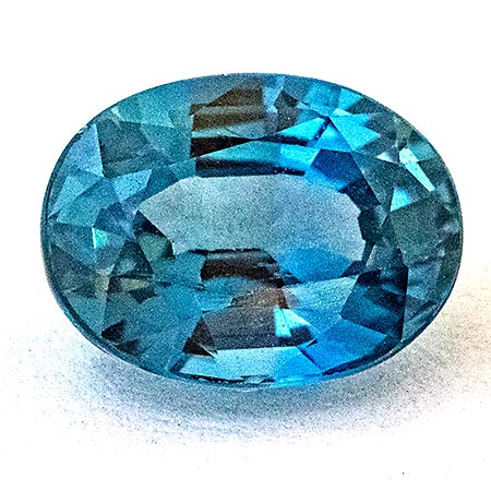 Blauer Saphir mit 1.80 Ct