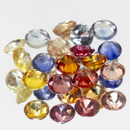 1 Ct Saphire im Brillantschliff, 2.25 mm
