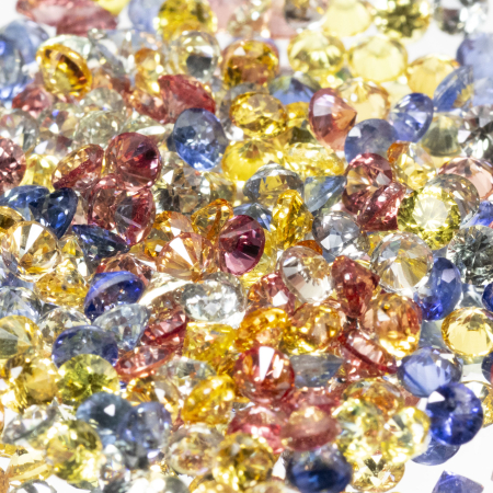 1 Ct Saphire im Brillantschliff, 2.5 mm