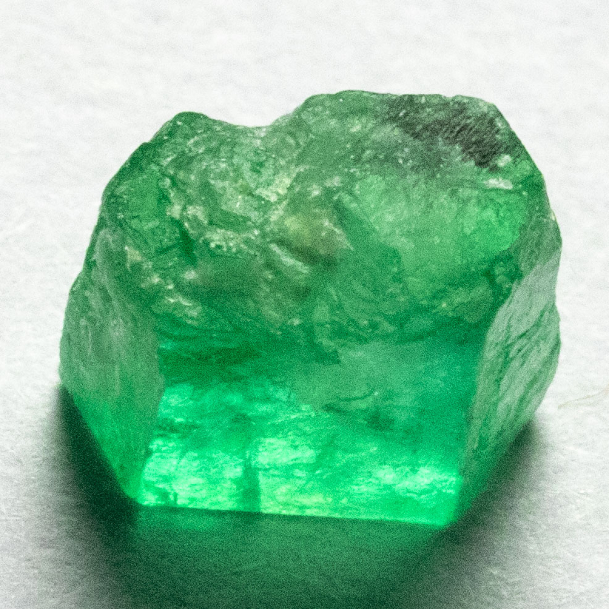Kolumbianischer Smaragd-Kristall mit 1.38 Ct, transparent - Smaragd Ct