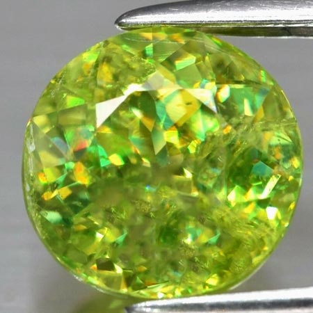Sphen mit 4 mm, 0.28 Ct