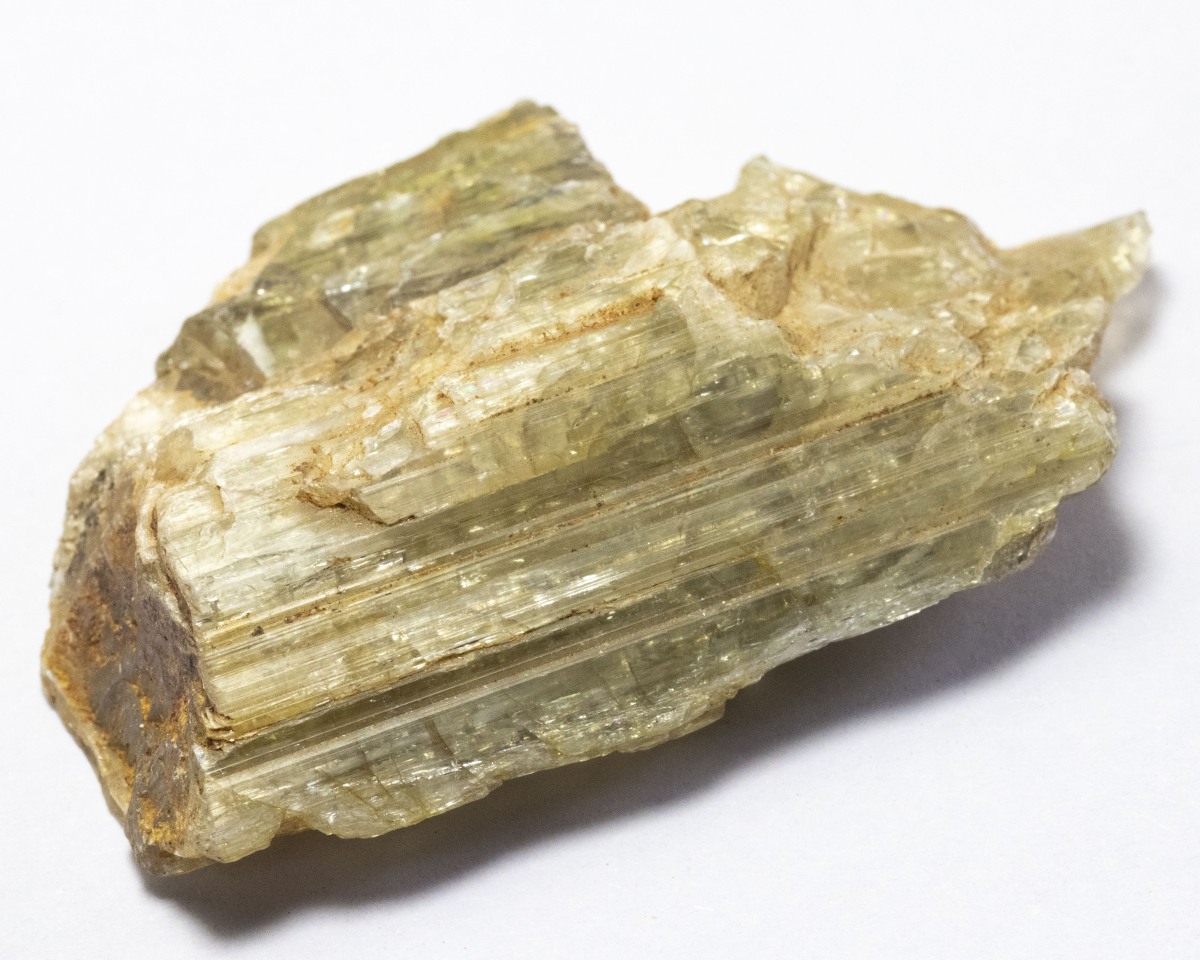 Sultanitkristall mit 124.59 Ct
