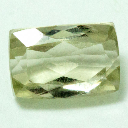 Sultanit mit 0.89 Ct