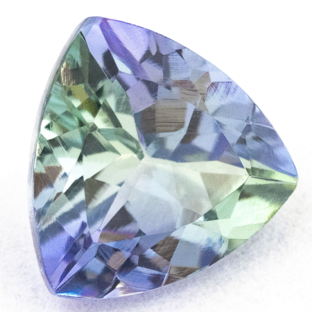 Bicolor Tansanit mit 0.74 Ct, unbehandelt