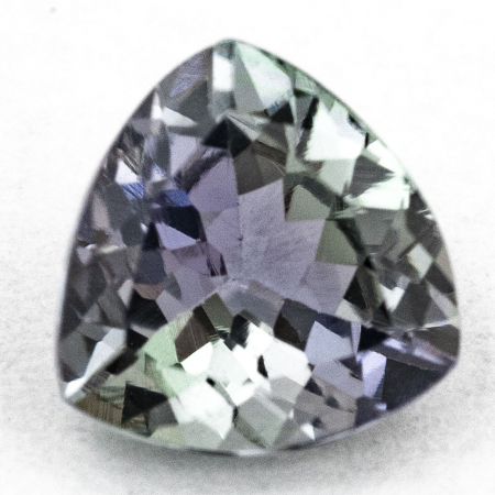 Bicolor Tansanit mit 0.81 Ct, unbehandelt