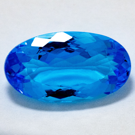 Topas in Swiss Blue mit 16.90 Ct, AAA Grade