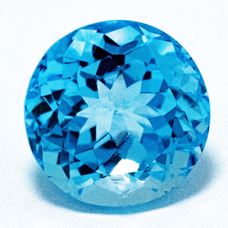 Topas in Swiss Blue mit 6.82 Ct, AAA Grade