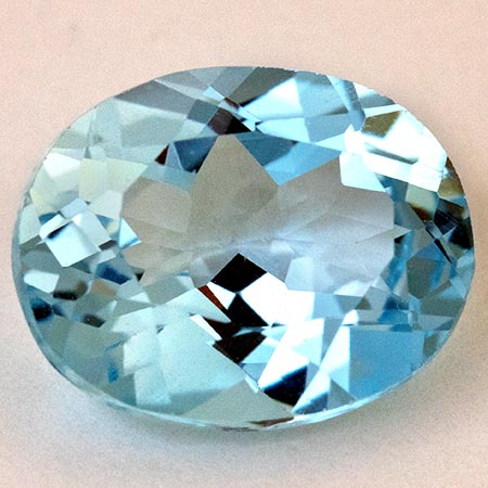 Topas in Sky Blue 8 x 6 mm, ca. 1.4 Ct