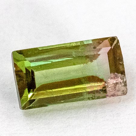 Bicolor Turmalin mit 0.49 Ct