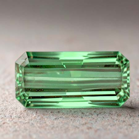 Grüner Turmalin mit 0.65 Ct