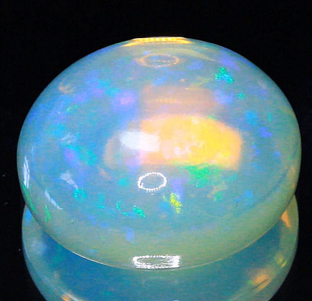 Opal mit 34.62 Ct, AAA-Qualität