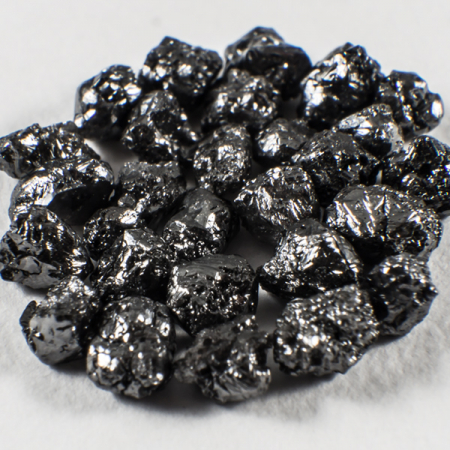 28 Stück Schwarze Rohdiamanten mit 3.03 Ct