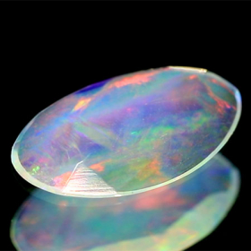 Opal im Rosenschliff mit 0.55 Ct