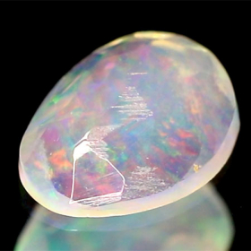 Opal im Rosenschliff mit 0.76 Ct