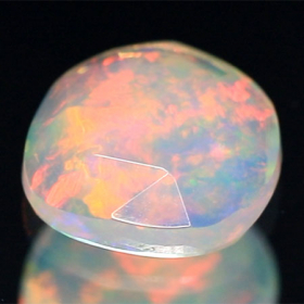 Opal im Rosenschliff mit 1.03 Ct